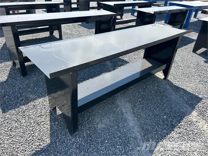  Kit Containers WB-90-243   26 in x 90 in Workbench مكونات أخرى
