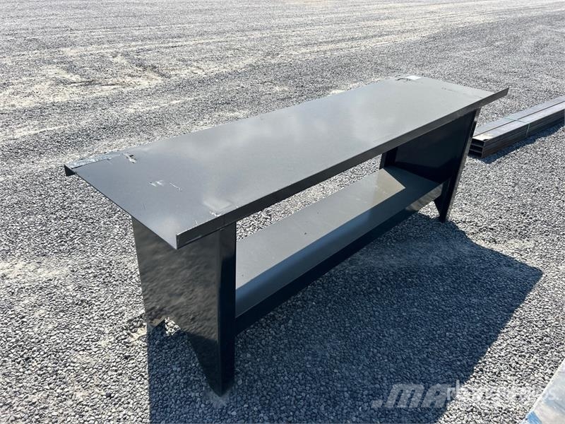  Kit Containers WB-90-243   26 in x 90 in Workbench مكونات أخرى