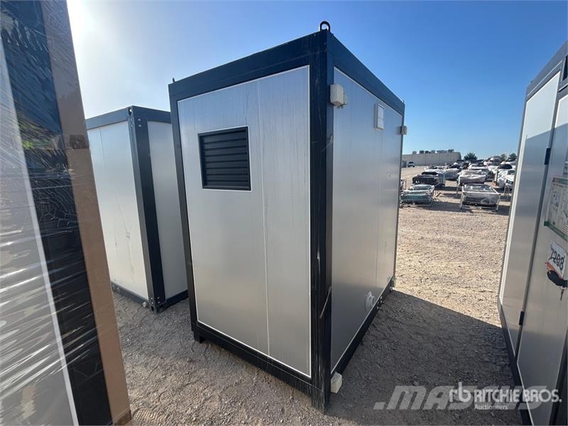 KJ K1522 7 ft 4 in x 5 ft Portable Portable Toilet Kiti naudoti statybos komponentai