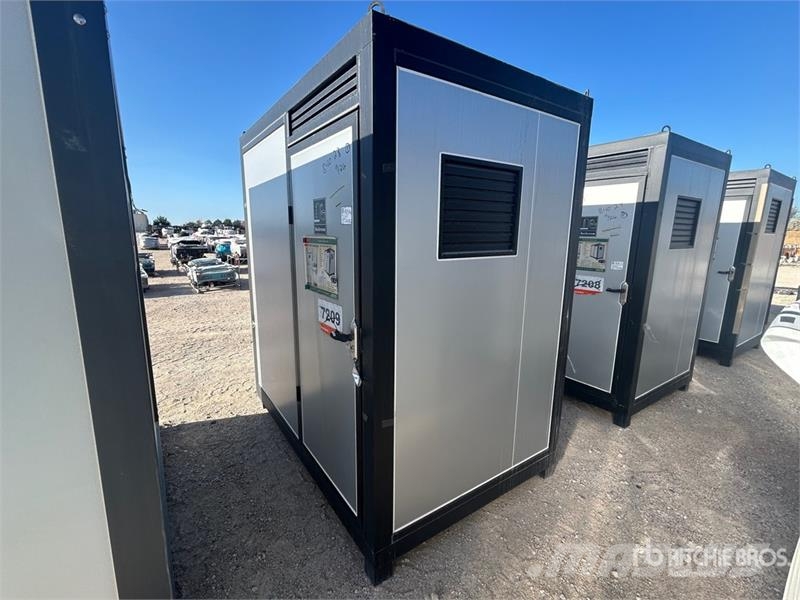 KJ K1522 7 ft 4 in x 5 ft Portable Portable Toilet Kiti naudoti statybos komponentai