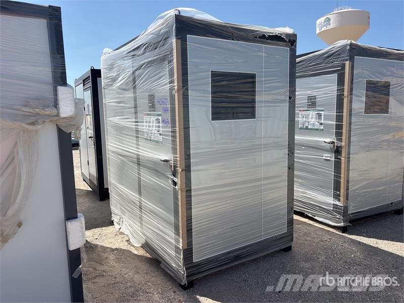 KJ K1522 7 ft 4 in x 5 ft x 8 ft Portable Toilet (Unu Andere Zubehörteile
