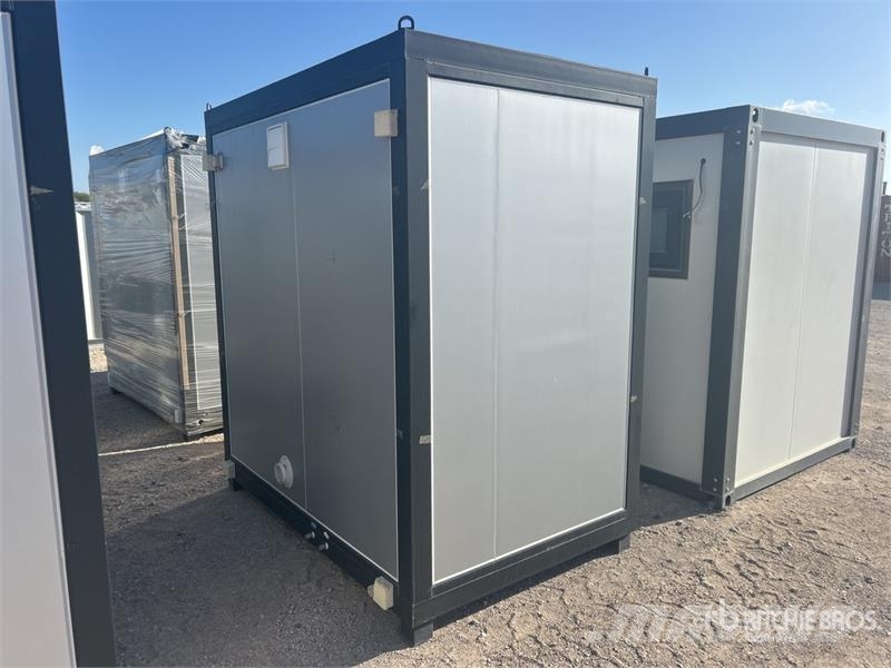 KJ K1522 7 ft 4 in x 5 ft Portable Portable Toilet Kiti naudoti statybos komponentai