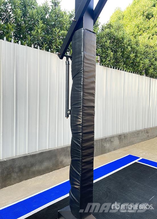 KJ K1824 18 ft x 24 ft Basketball Court w/Adjustable Drugi deli
