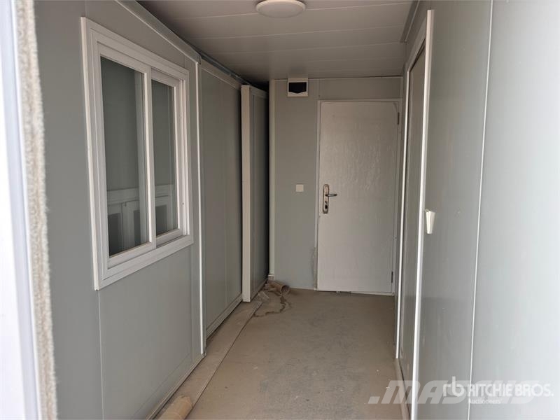 KJ K2019 20 ft x 19 ft Expandable House مقطورات أخرى