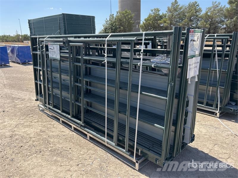 KJ K2424 24 ft x 24 ft Module Livestock Shelter (Unus Ďalšie stroje a zariadenia pre živočíšnu výrobu