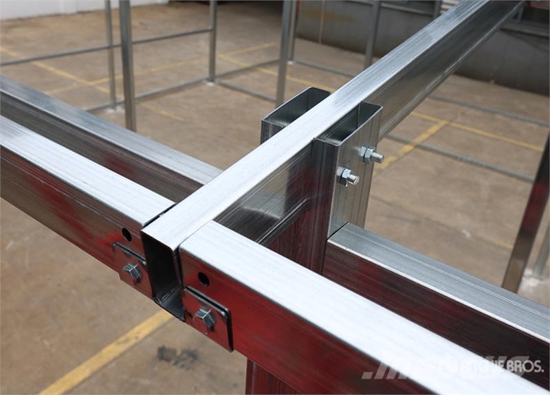 KJ K3535 35 ft x 35 ft Prefabricated Metal Frame Only Andre hengere