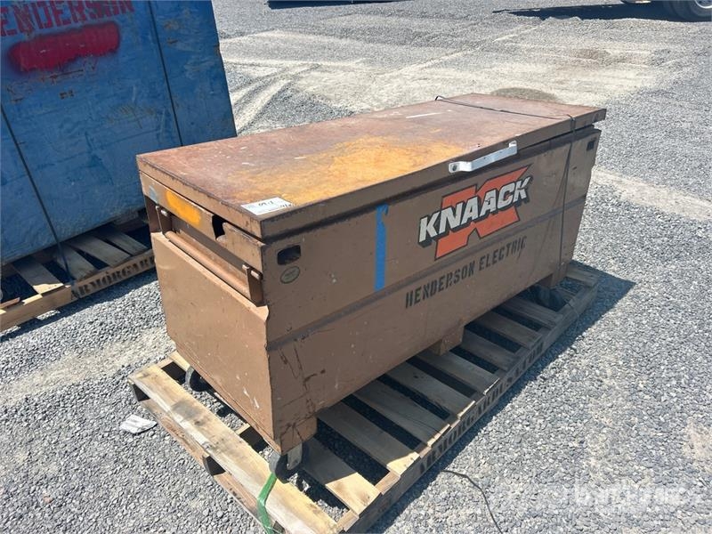 Knaack 4824 Other components