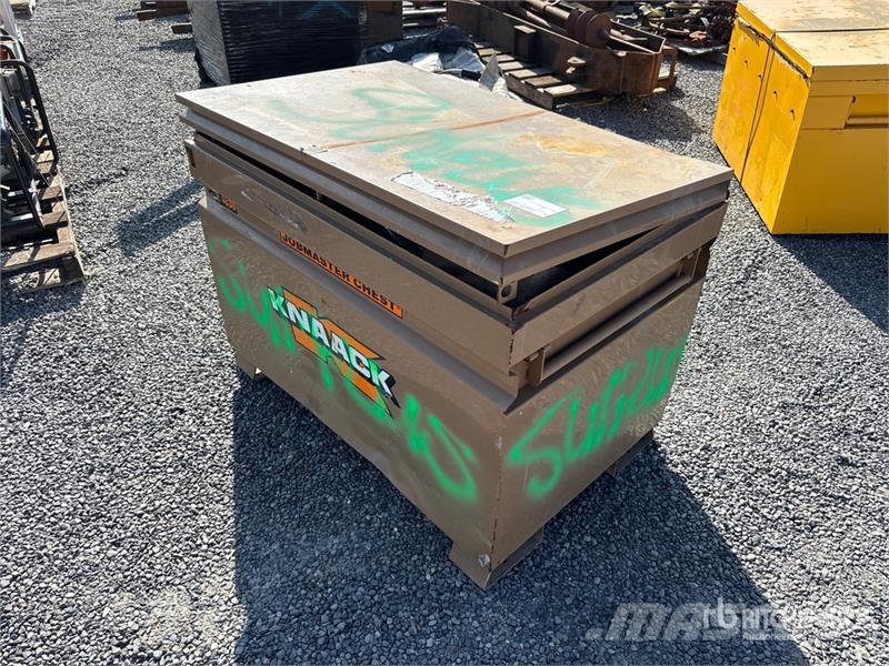 Knaack 4830 Job Site Box مكونات أخرى