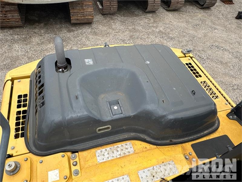 Kobelco SK130LC-11 Tracked Excavator Гусеничные экскаваторы