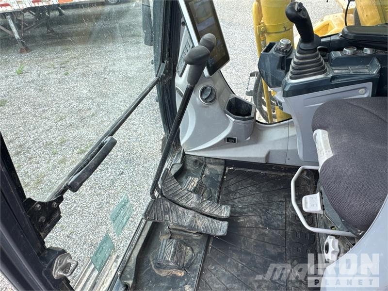 Kobelco SK130LC-11 Tracked Excavator Гусеничные экскаваторы