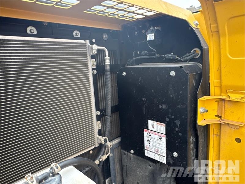 Kobelco SK130LC-11 Tracked Excavator Гусеничные экскаваторы