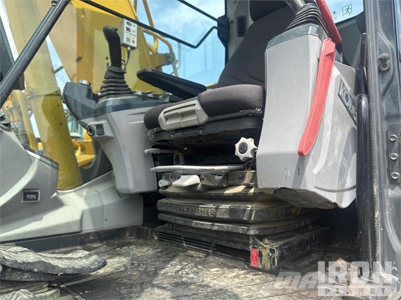 Kobelco SK130LC-11 Tracked Excavator Гусеничные экскаваторы