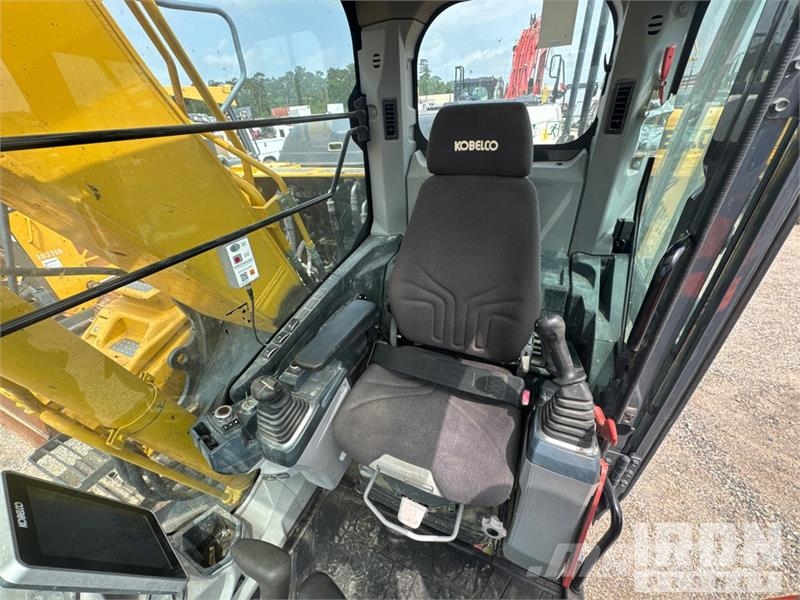 Kobelco SK130LC-11 Tracked Excavator Гусеничные экскаваторы