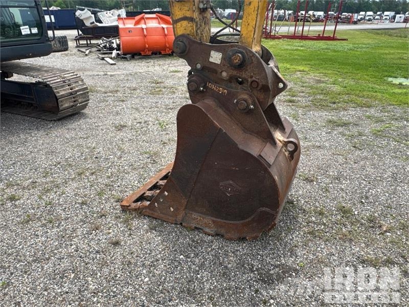 Kobelco SK130LC-11 Tracked Excavator Гусеничные экскаваторы