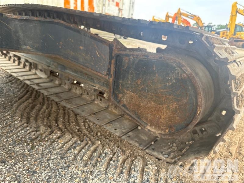 Kobelco SK130LC-11 Tracked Excavator Гусеничные экскаваторы