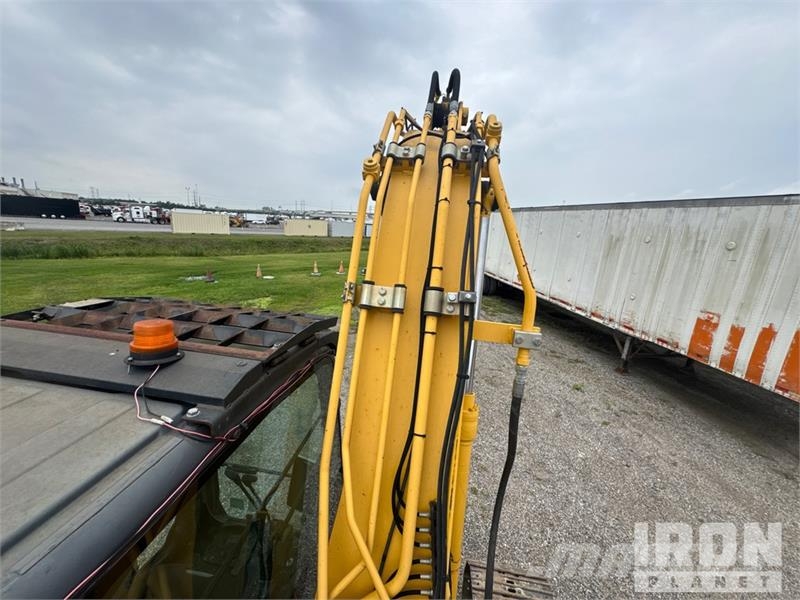 Kobelco SK130LC-11 Tracked Excavator Гусеничные экскаваторы