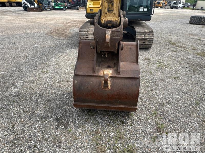 Kobelco SK130LC-11 Tracked Excavator Гусеничные экскаваторы