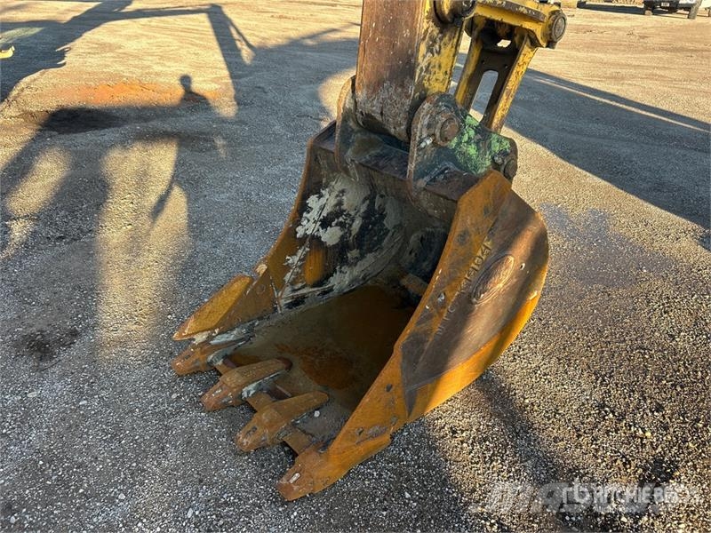 Kobelco SK140SRLC-5 Crawler excavators
