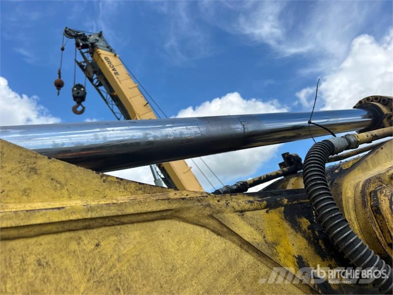 Kobelco SK210LC Bagri goseničarji