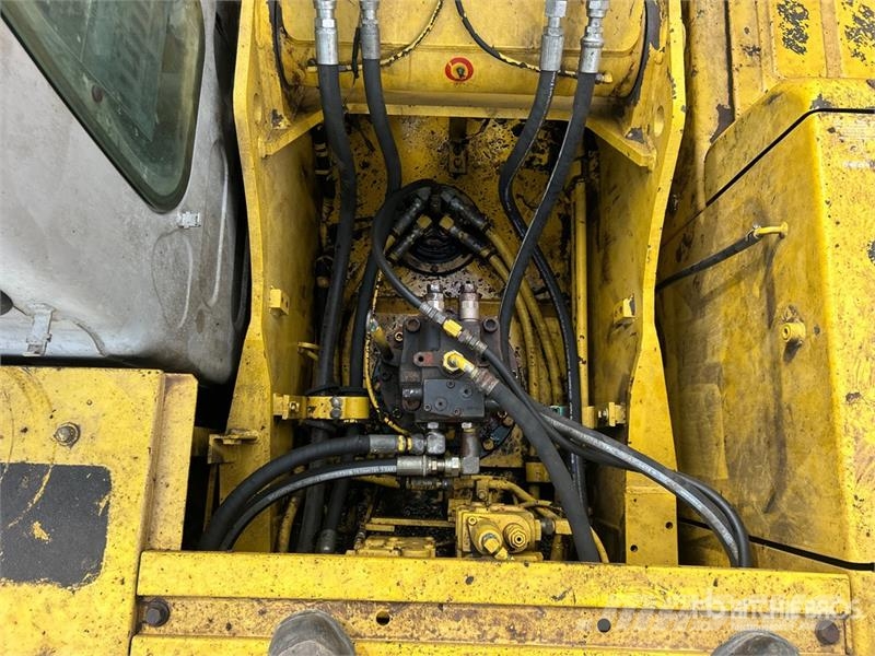Kobelco SK210LC Bagri goseničarji