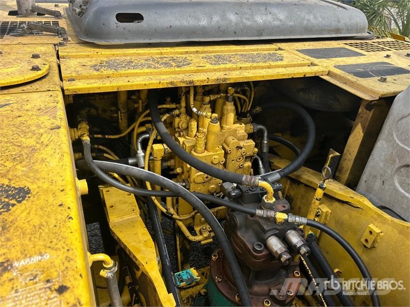 Kobelco SK210LC Bagri goseničarji
