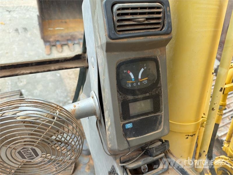 Kobelco SK210LC Pásové rýpadlá