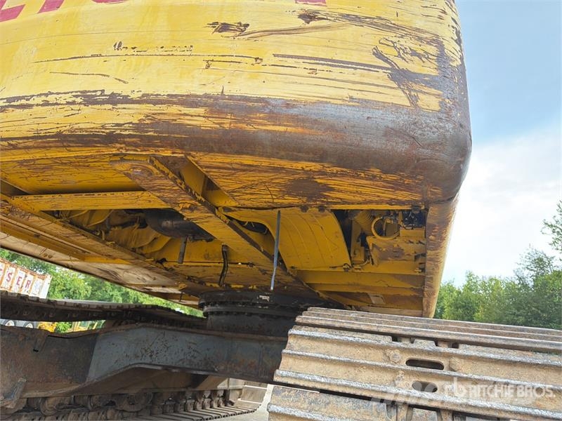 Kobelco SK210LC Pásové rýpadlá