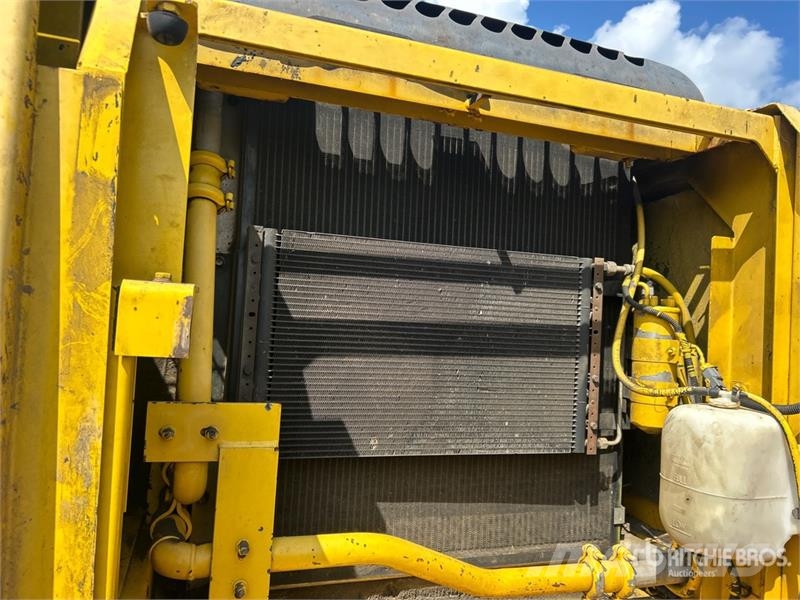 Kobelco SK210LC Bagri goseničarji