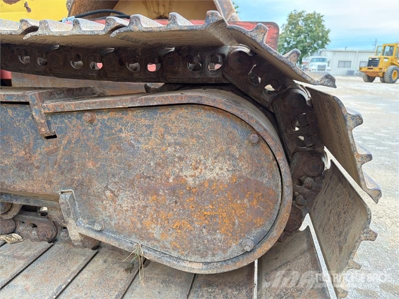 Kobelco SK210LC Pásové rýpadlá