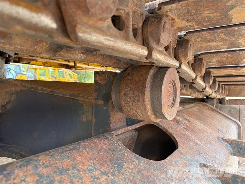 Kobelco SK210LC Pásové rýpadlá