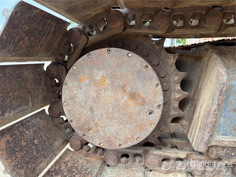 Kobelco SK210LC Pásové rýpadlá