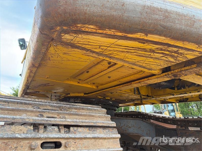 Kobelco SK210LC Pásové rýpadlá