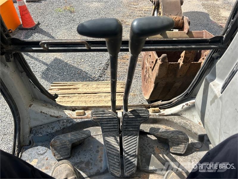 Kobelco SK210LC Bagri goseničarji