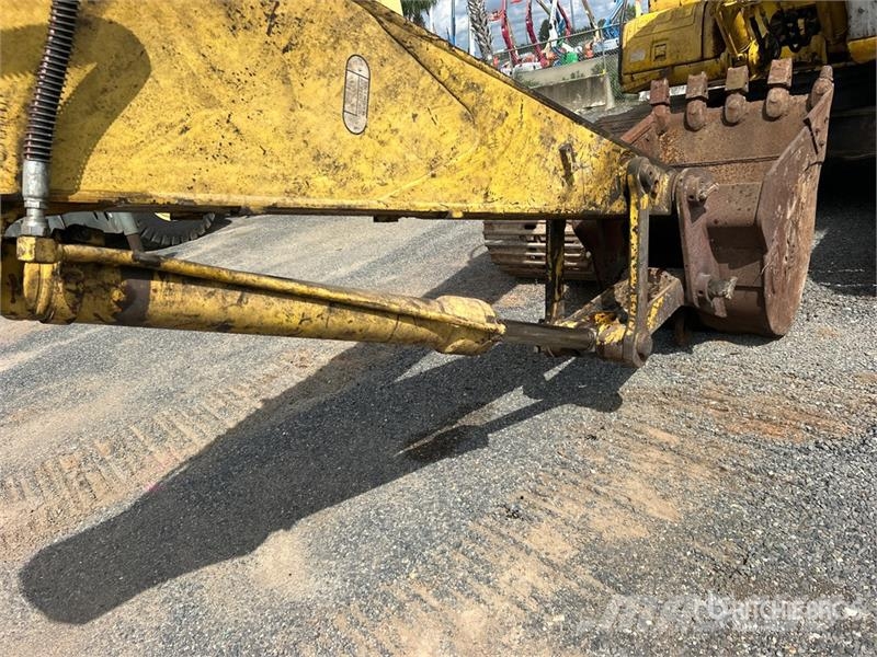 Kobelco SK210LC Bagri goseničarji