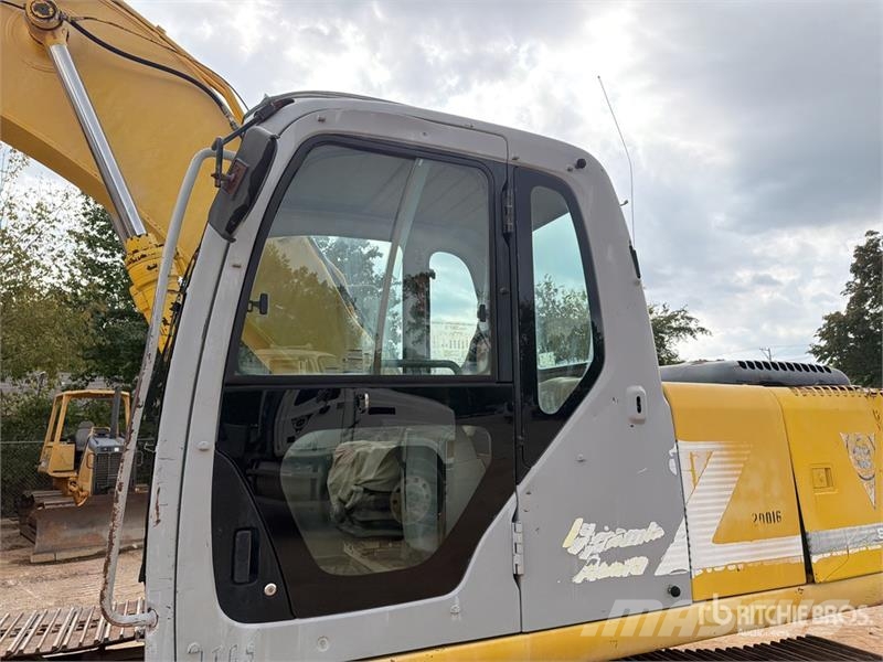 Kobelco SK210LC Pásové rýpadlá
