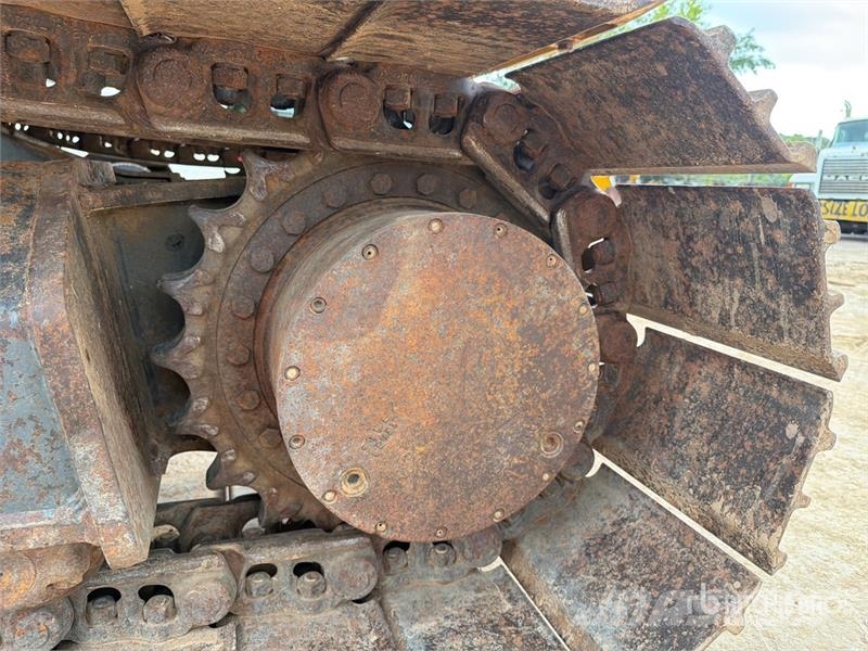 Kobelco SK210LC Pásové rýpadlá