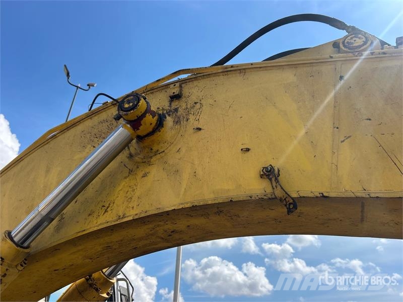 Kobelco SK210LC Bagri goseničarji