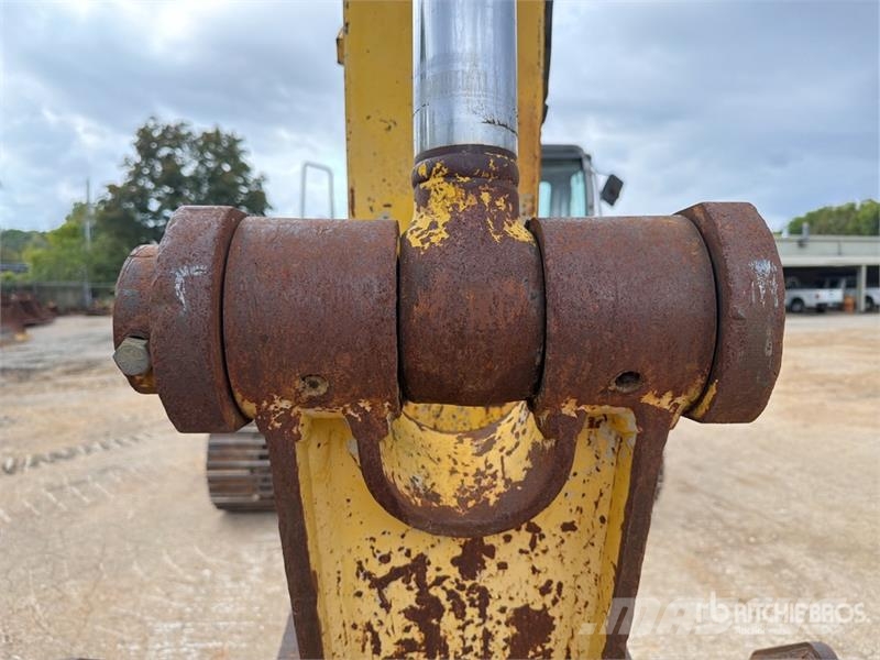 Kobelco SK210LC Pásové rýpadlá