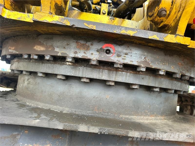 Kobelco SK210LC Bagri goseničarji