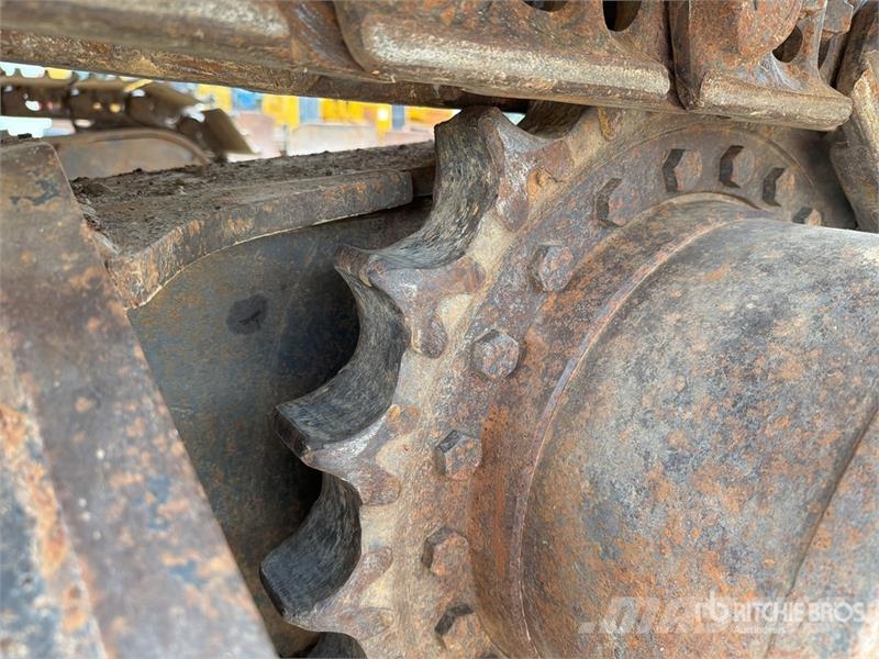 Kobelco SK210LC Pásové rýpadlá