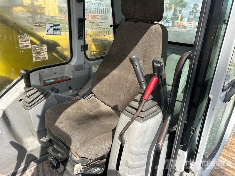 Kobelco SK210LC Bagri goseničarji