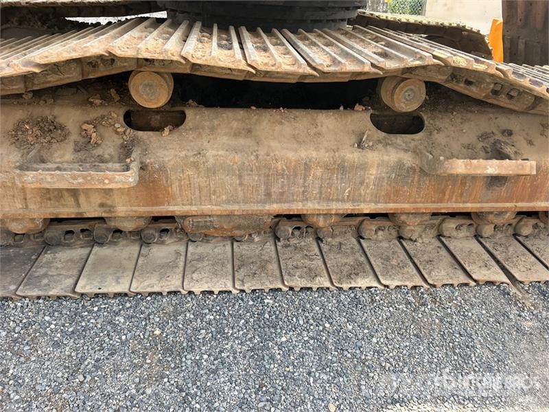 Kobelco SK210LC Bagri goseničarji