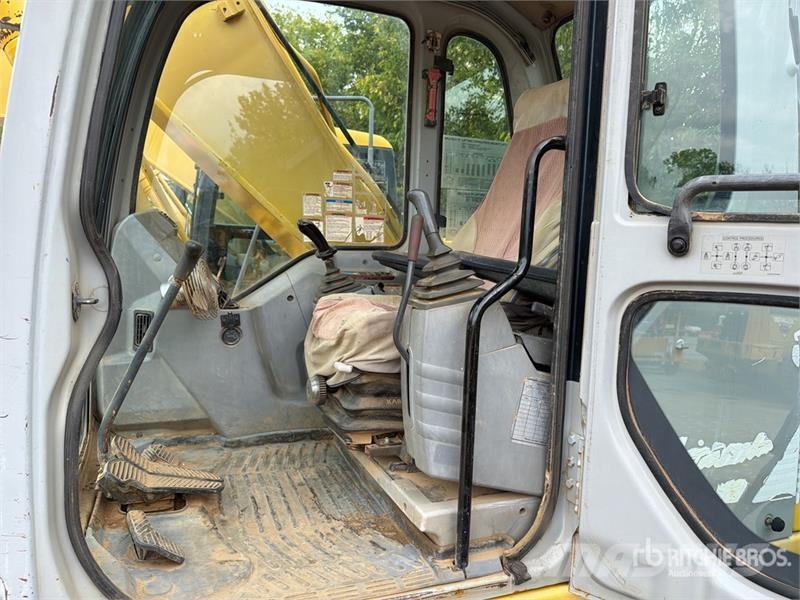 Kobelco SK210LC Pásové rýpadlá