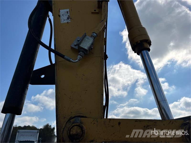 Kobelco SK210LC-10 Tracked Excavator Bagri goseničarji