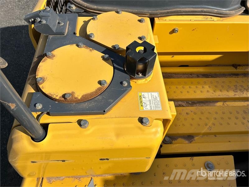 Kobelco SK210LC-10 Tracked Excavator Bagri goseničarji