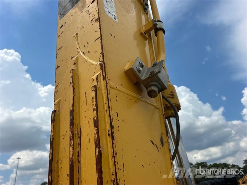 Kobelco SK210LC-11 Tracked Excavator 履帶式 挖土機/掘鑿機/挖掘機