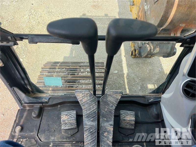 Kobelco SK210LC-11 Tracked Excavator Kāpurķēžu ekskavatori