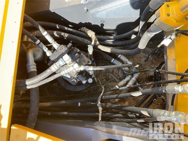 Kobelco SK210LC-11 Tracked Excavator 履帶式 挖土機/掘鑿機/挖掘機