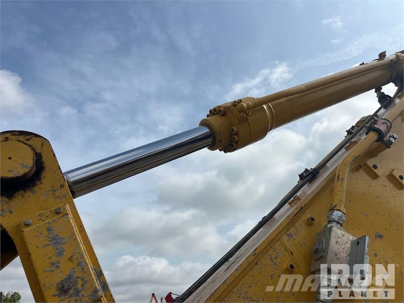 Kobelco SK210LC-11 Tracked Excavator Kāpurķēžu ekskavatori