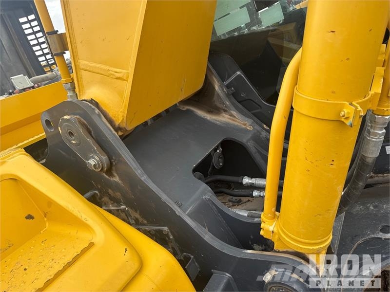 Kobelco SK210LC-11 Tracked Excavator 履帶式 挖土機/掘鑿機/挖掘機